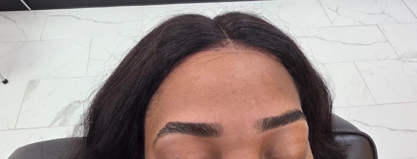 Brow Lamination at Unique Eyebrow Threading